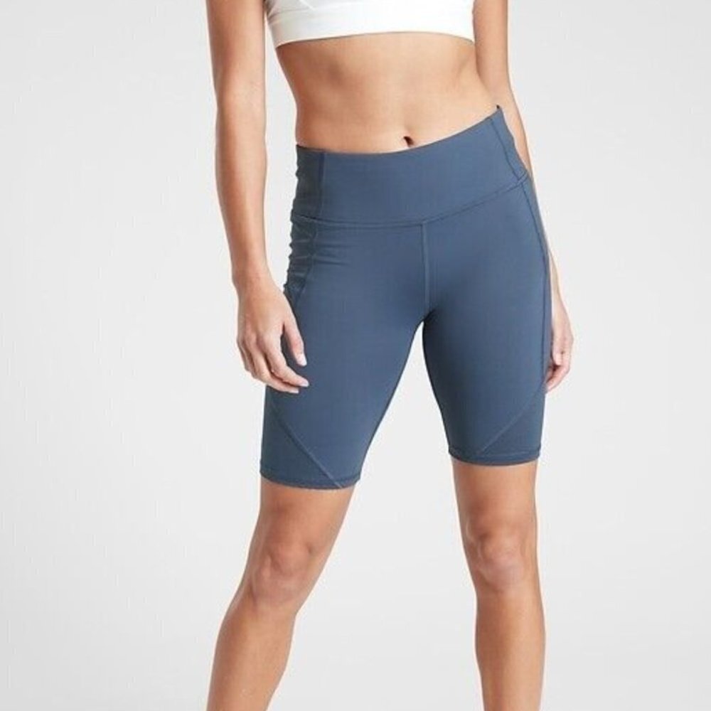 Athleta Contender 9" Shorts